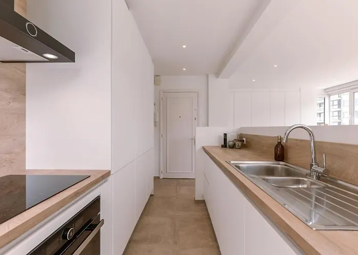 Huswell - Bright Modern Close To The Casino *