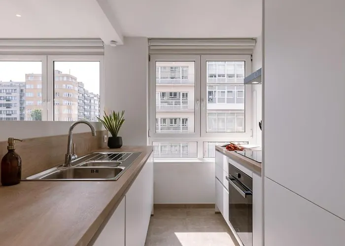 Huswell - Bright Modern Close To The Casino Appartement