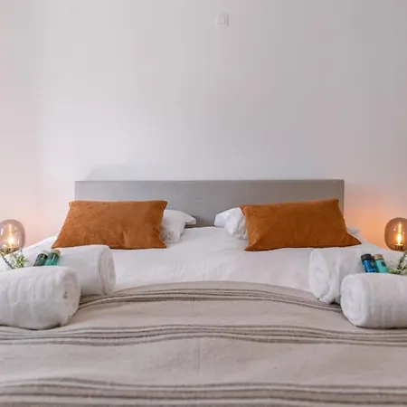 Huswell - Bright Modern Close To The Casino Apartment *