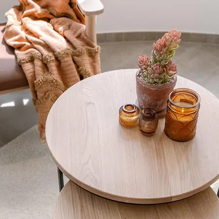 Huswell - Bright Modern Close To The Casino